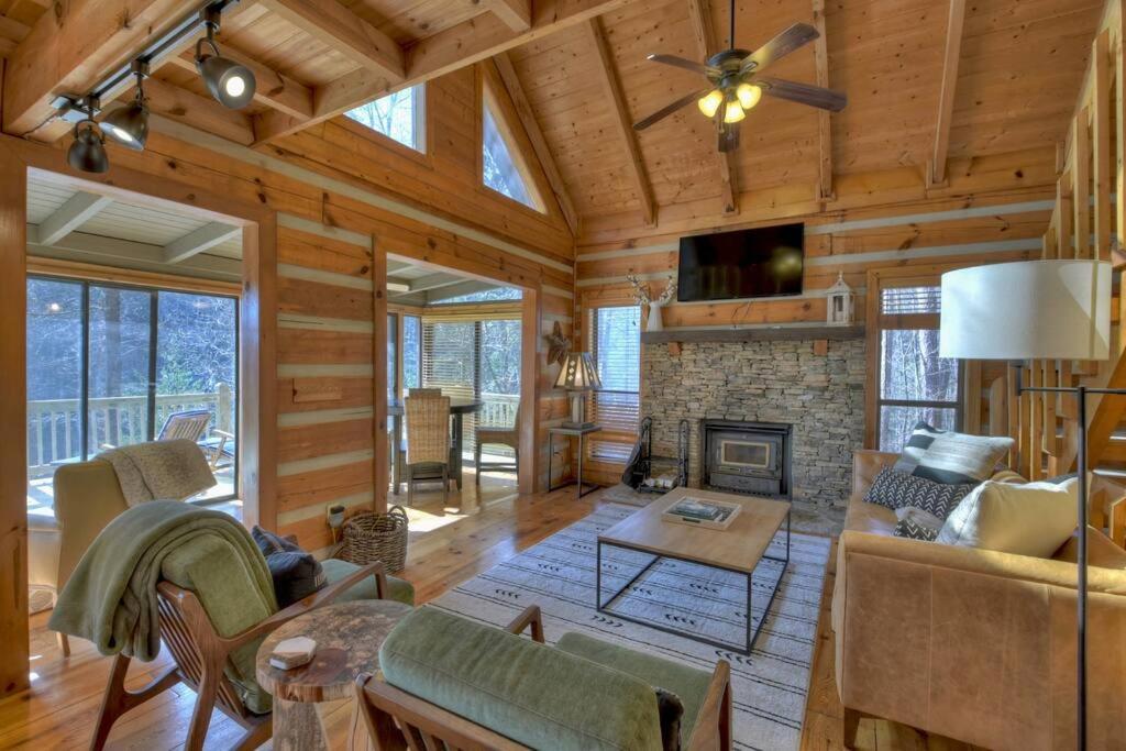 Waywish Waterfront Cabin In Blue Ridge Mountains 외부 사진