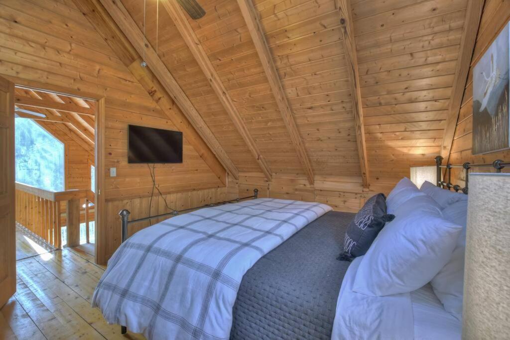 Waywish Waterfront Cabin In Blue Ridge Mountains 외부 사진