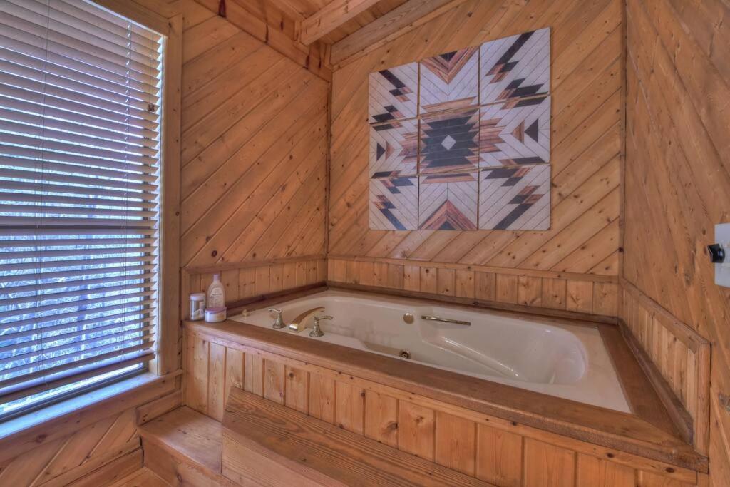 Waywish Waterfront Cabin In Blue Ridge Mountains 외부 사진