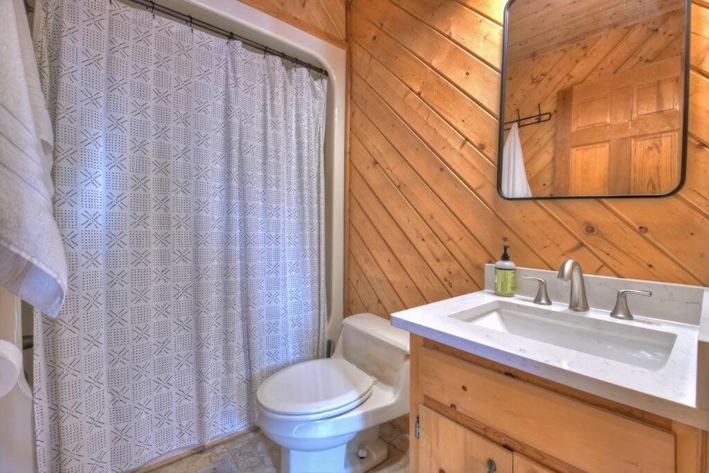 Waywish Waterfront Cabin In Blue Ridge Mountains 외부 사진