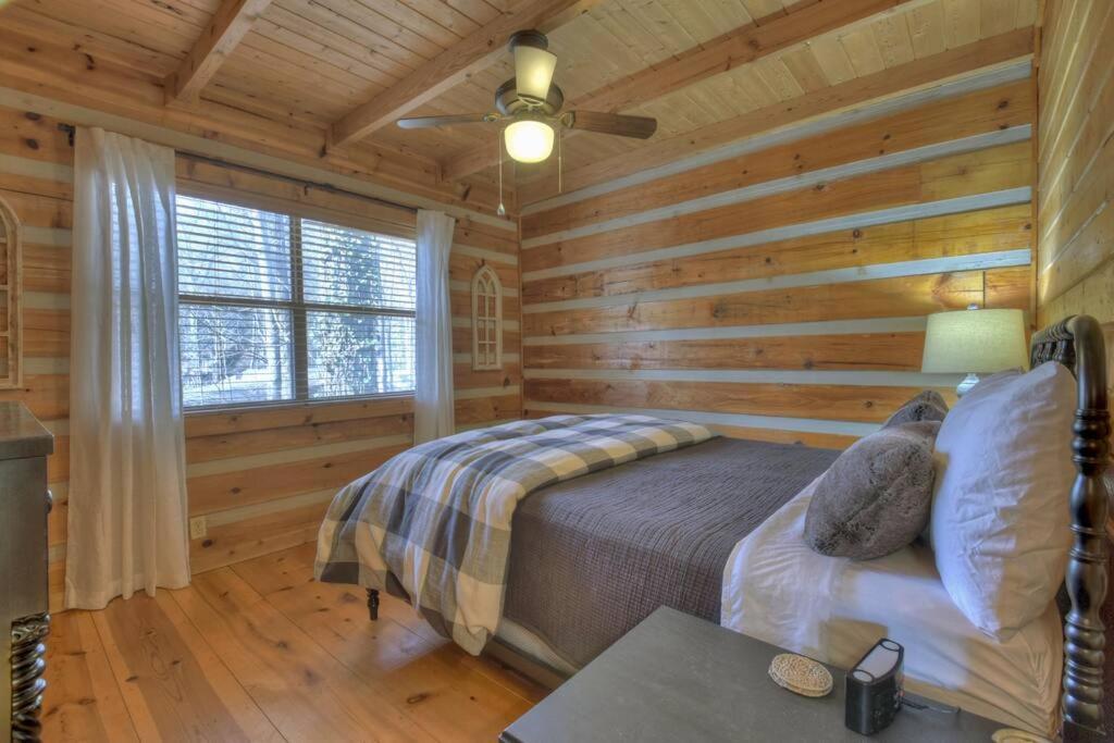 Waywish Waterfront Cabin In Blue Ridge Mountains 외부 사진